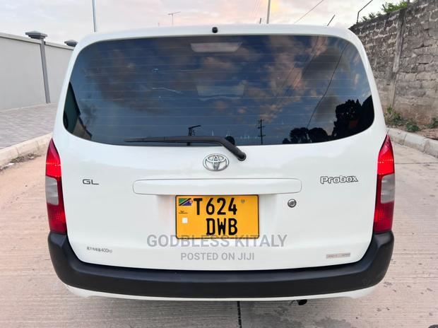 Toyota Probox 2011 White