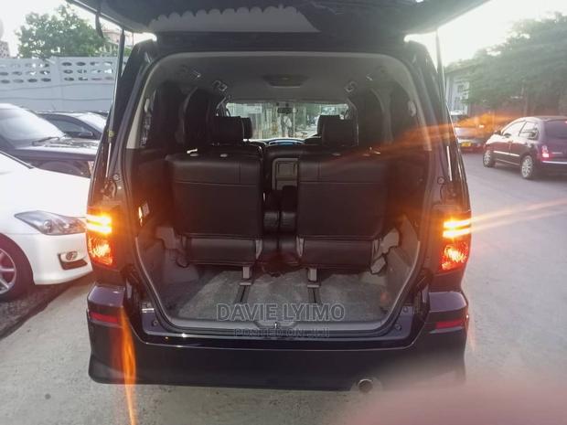 Toyota Alphard 2005 Black