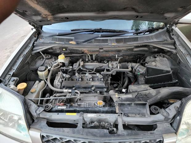 Nissan X-Trail 2.0 2004 Silver