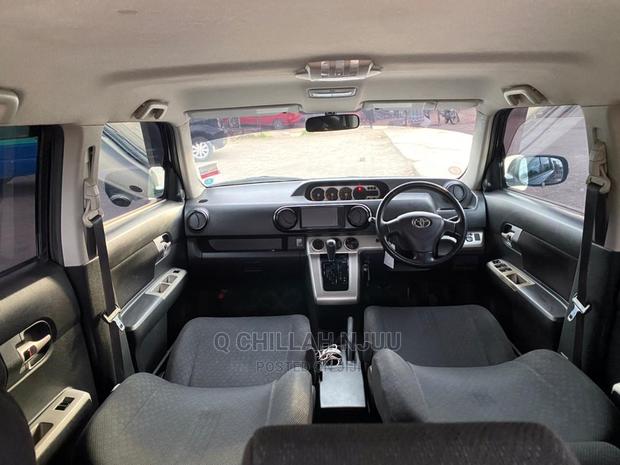 Toyota Corolla Rumion 2008 Black