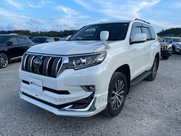 Toyota Land Cruiser Prado 2017 Pearl