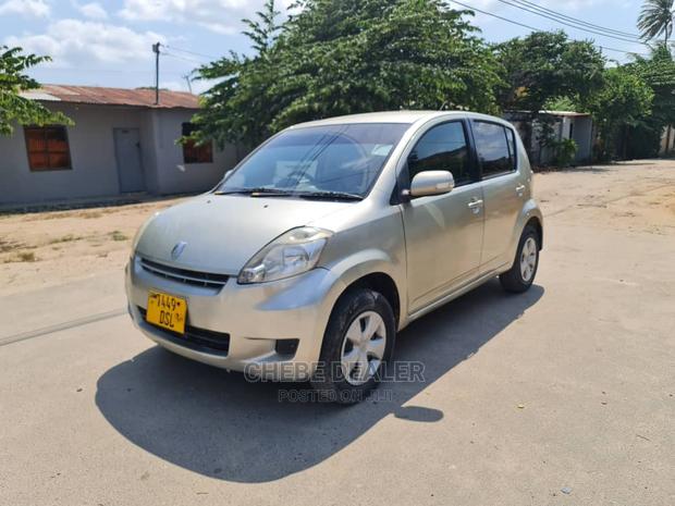 Toyota Passo 2008 Silver