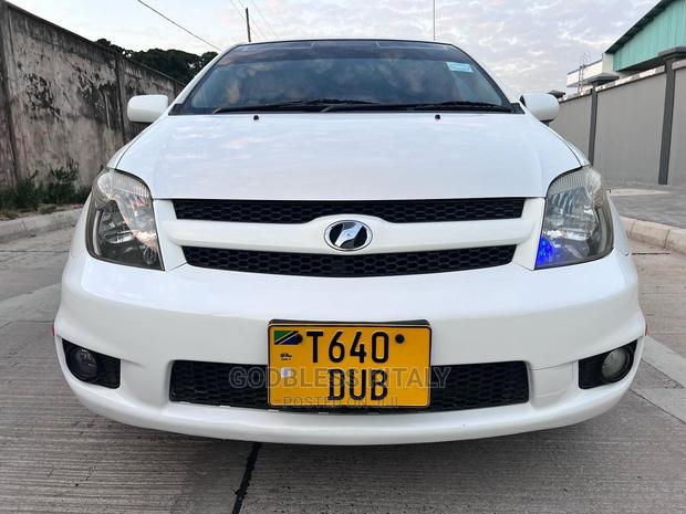 Toyota IST 2006 White