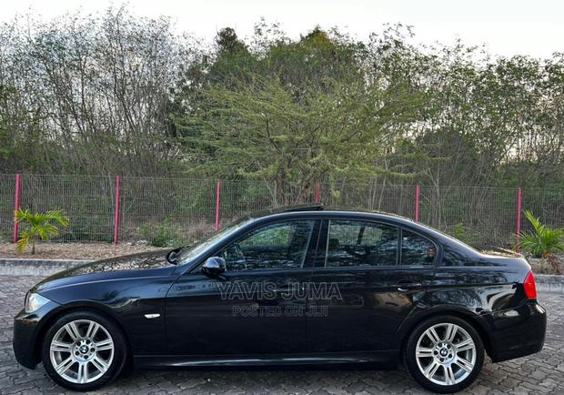 BMW 320i 2008 Black