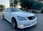 Toyota Crown 2005 White for sale