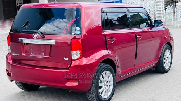 Toyota Corolla Rumion 2008 Red