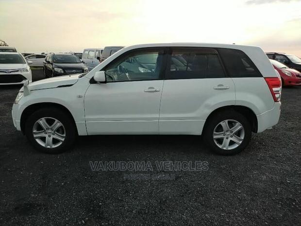 Suzuki Escudo 2005 Pearl