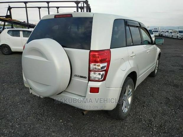 Suzuki Escudo 2005 Pearl