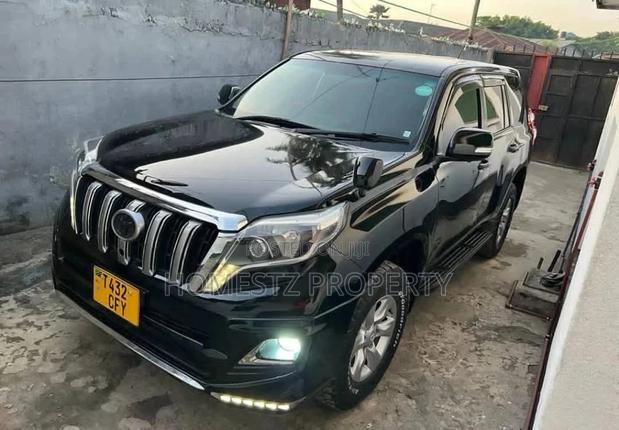 Toyota Land Cruiser Prado 2010 Black