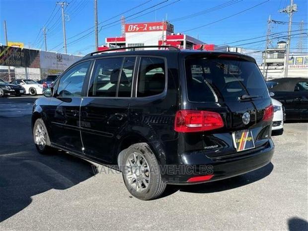 Volkswagen Touran 2013 Black