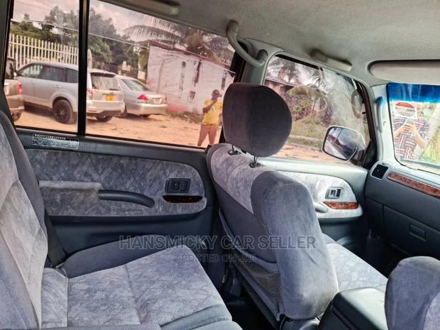 Toyota Land Cruiser Prado 2005 White