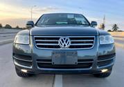Volkswagen Touareg 2006 Gray for sale