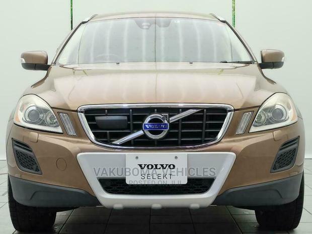 Volvo XC60 2012 Gold