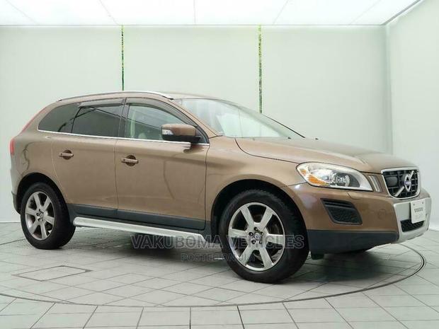 Volvo XC60 2012 Gold