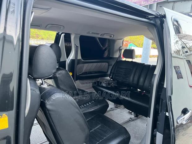 Toyota Alphard 2006 Black