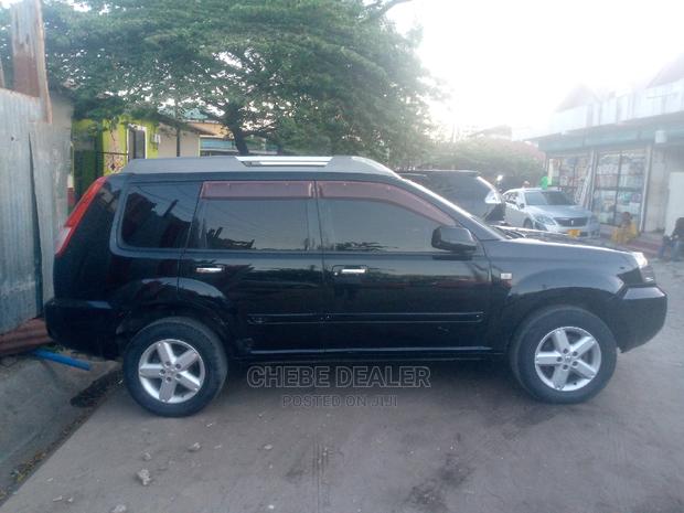 Nissan X-Trail 2.0 2005 Black