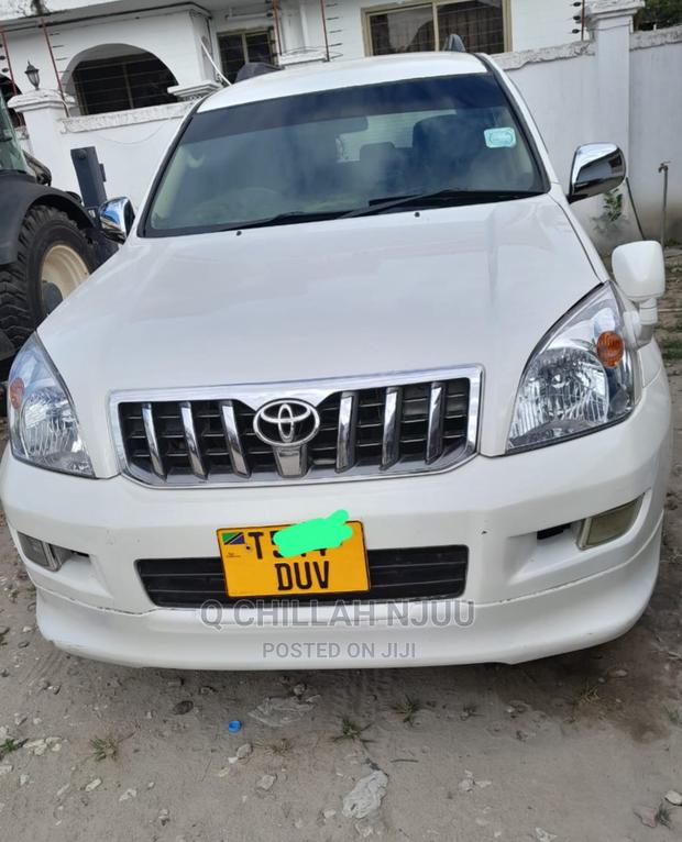 Toyota Land Cruiser Prado 2005 White