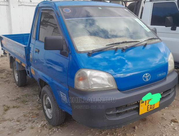 Toyota TownAce 2003 Blue