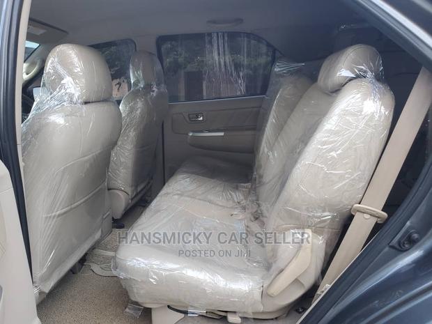 Toyota Fortuner 2006 Gray