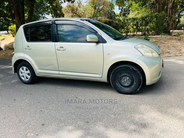 Toyota Passo 2006 Green