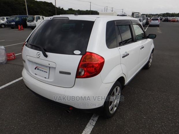 Mazda Verisa 2009 Pearl