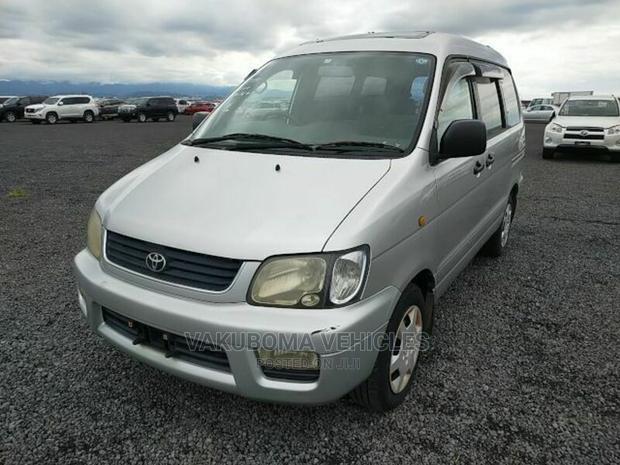 Toyota TownAce 1999 Silver