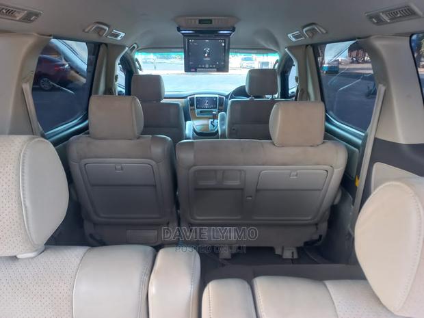Toyota Alphard 2006 Pearl