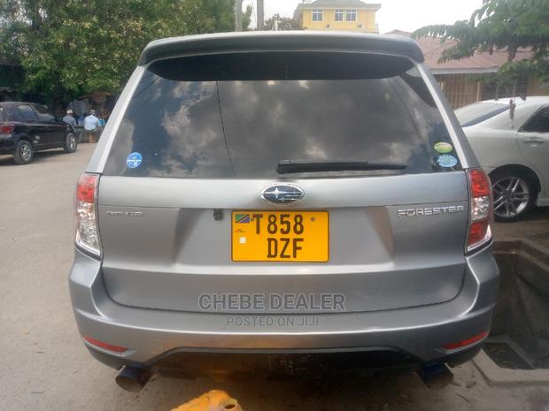 Subaru Forester 2011 Silver