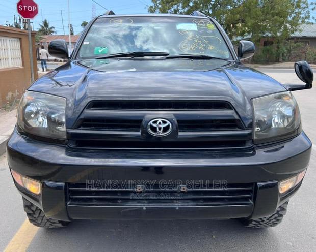 Toyota Hilux Surf 2005 Black