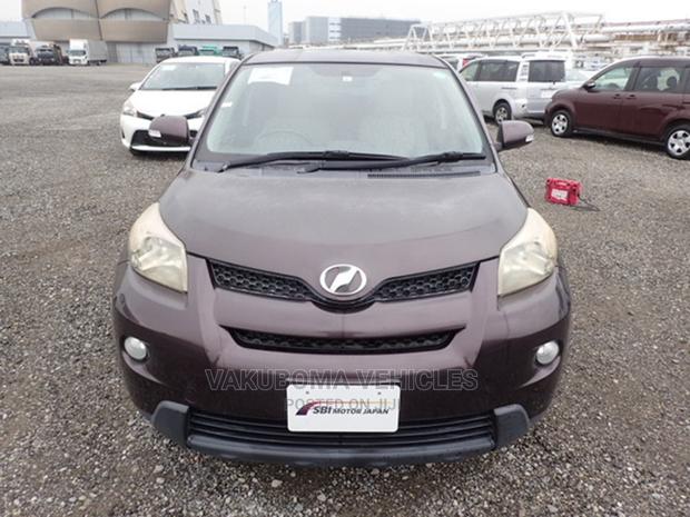 Toyota IST 2007 Purple