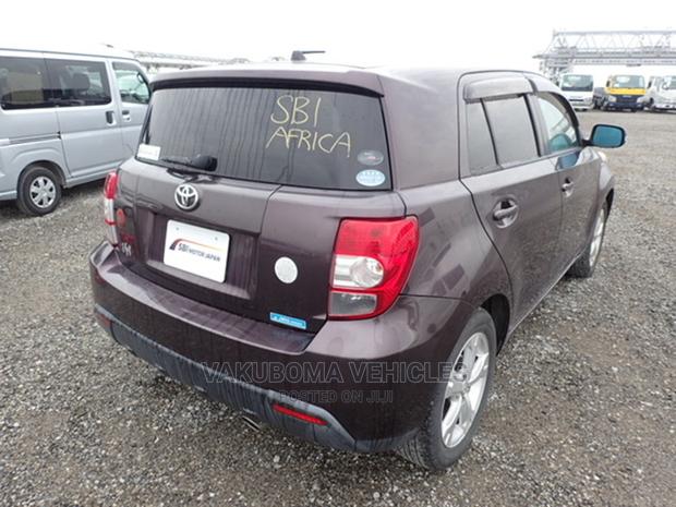 Toyota IST 2007 Purple