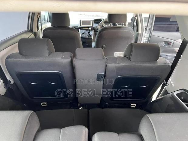 Toyota Wish 2009 Silver