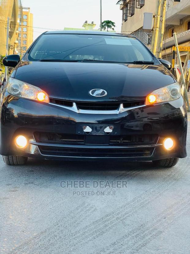 Toyota Wish 2010 Black