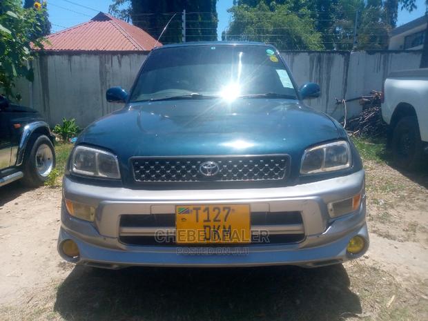 Toyota RAV4 Base 4x4 1999 Blue