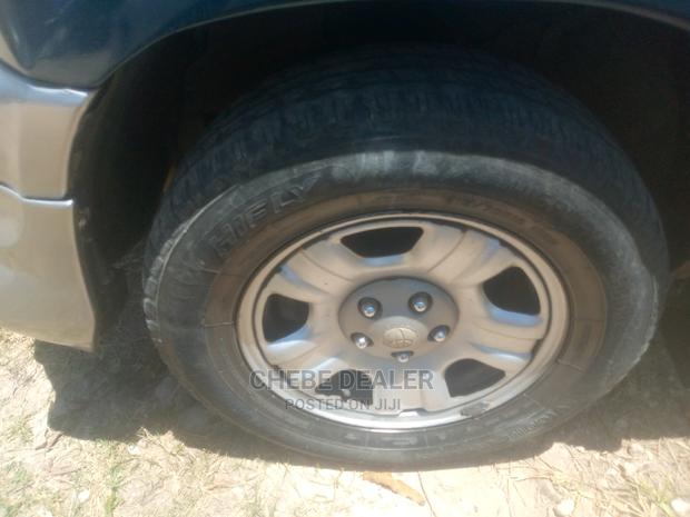 Toyota RAV4 Base 4x4 1999 Blue