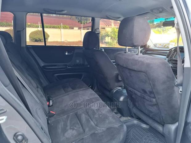 Toyota Kluger 2003 Gray