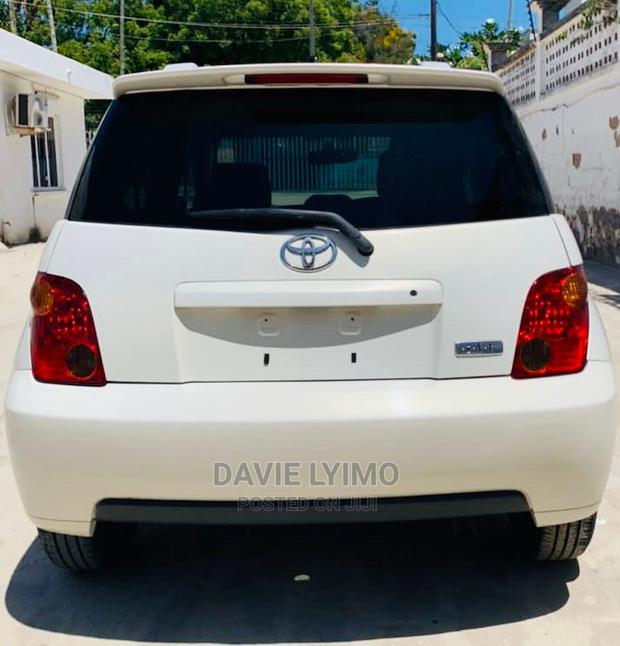 Toyota IST 2003 Pearl