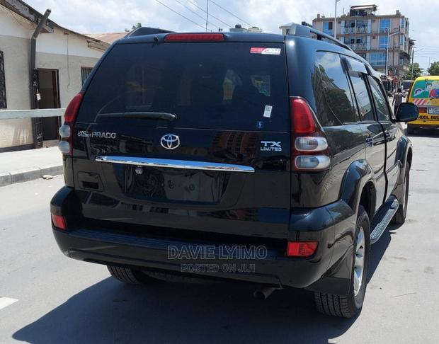 Toyota Land Cruiser Prado TD 2005 Black