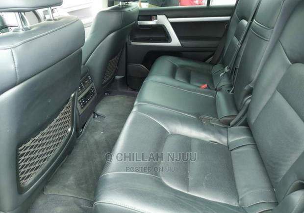 Toyota Land Cruiser 2018 White