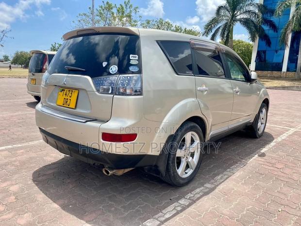 Mitsubishi Outlander 2007 Gold
