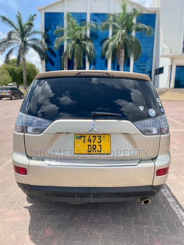 Mitsubishi Outlander 2007 Gold
