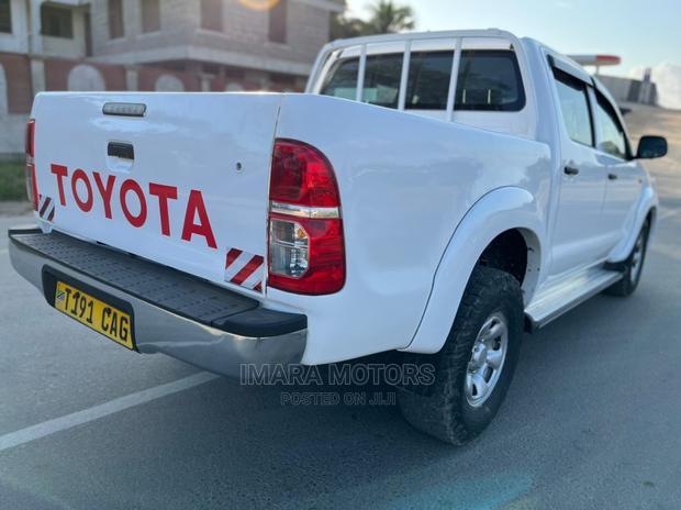 Toyota Hilux 2012