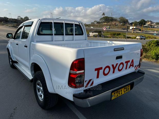 Toyota Hilux 2012