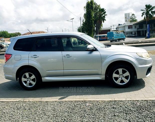 Subaru Forester 2011 Silver
