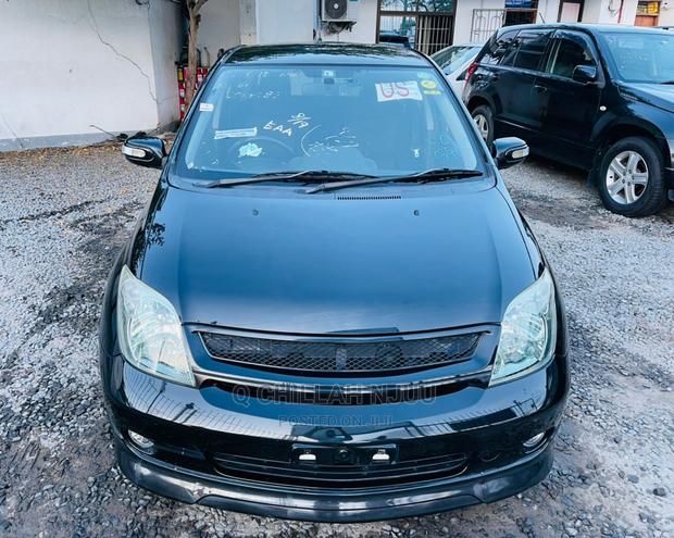 Toyota IST 2004 Black