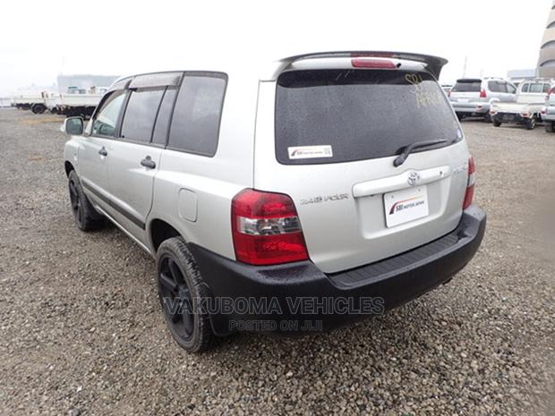 Toyota Kluger 2005 Silver