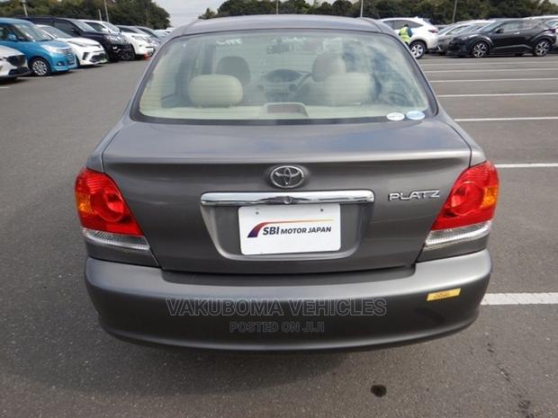 Toyota Platz 2005 Gray