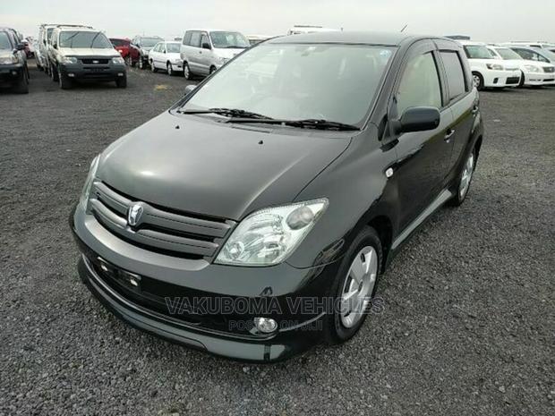 Toyota IST 2002 Black
