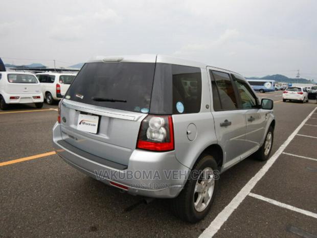 Land Rover Freelander 2011 Silver