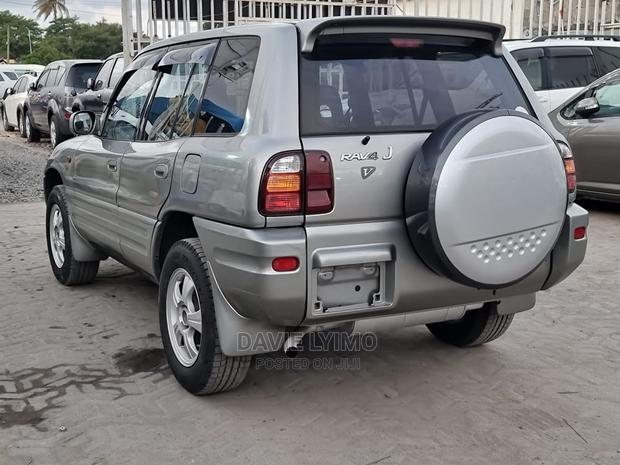 Toyota RAV4 Cabriolet 1998 Beige